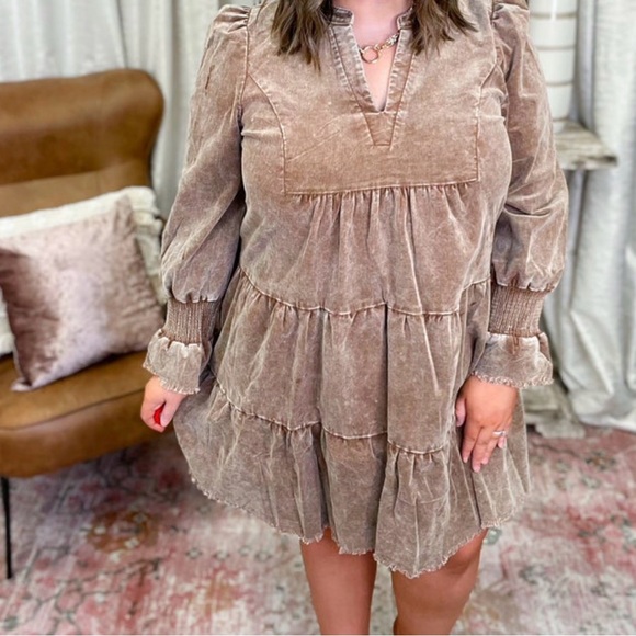 Umgee Chocolate Long Sleeve Tiered Dress - Picture 7 of 7